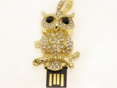 Флешка Сова золотого цвета со стразами